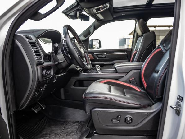 Ram 1500 V с пробегом 2022 года, цена 12 998 000 рублей, 44786 км, offers.body_type.unknown, Автокод Объявления