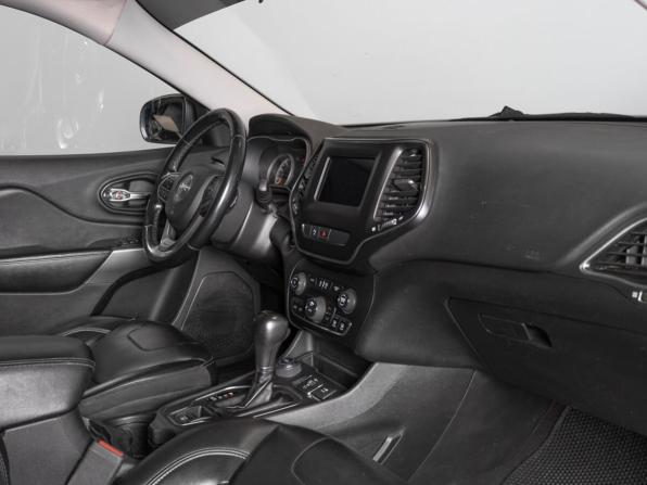 Jeep Cherokee V (KL) Рестайлинг с пробегом 2018 года, цена 1 860 000 рублей, 170055 км, внедорожник, Автокод Объявления