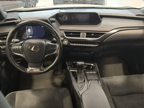 Lexus UX I с пробегом 2021 года, цена 3 050 000 рублей, 78484 км, внедорожник, Автокод Объявления