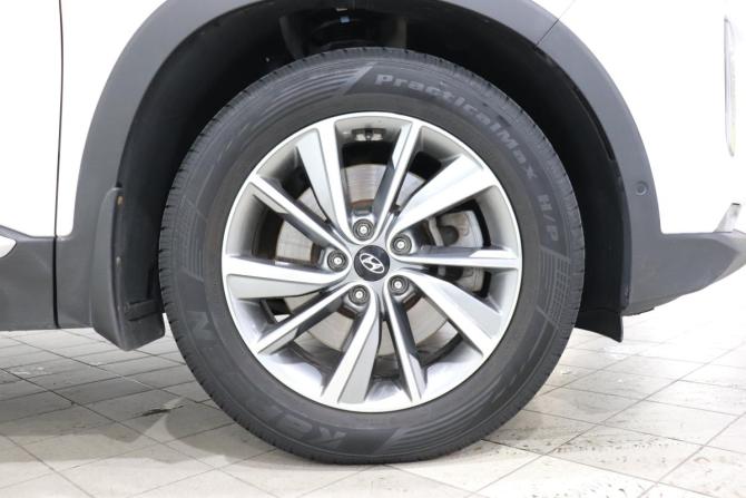 Hyundai Santa Fe IV с пробегом 2019 года, цена 2 540 000 рублей, 137903 км, внедорожник, Автокод Объявления