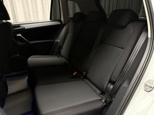 Volkswagen Tiguan II Рестайлинг с пробегом 2021 года, цена 2 349 000 рублей, 49622 км, внедорожник, Автокод Объявления