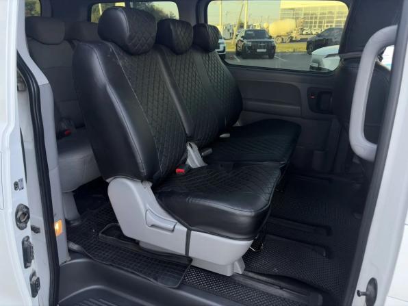 Hyundai H-1 II Рестайлинг 2 с пробегом 2018 года, цена 2 697 000 рублей, 120390 км, минивэн, Автокод Объявления