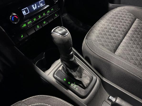 Skoda Rapid I с пробегом 2016 года, цена 1 240 000 рублей, 178671 км, лифтбек, Автокод Объявления