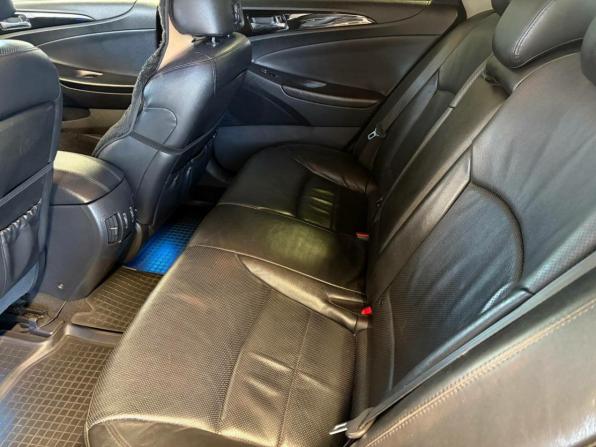Hyundai Sonata VI (YF) с пробегом 2011 года, цена 1 058 000 рублей, 238341 км, седан, Автокод Объявления