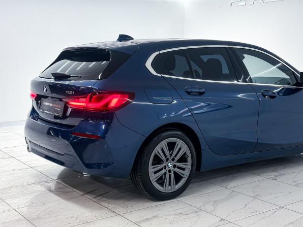 BMW 1 серии III (F40) с пробегом 2021 года, цена 2 400 000 рублей, 86485 км, хэтчбек, Автокод Объявления