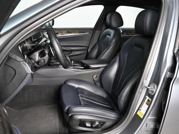 BMW 5 серии VII (G30/G31/G38) с пробегом 2018 года, цена 3 799 000 рублей, 108094 км, седан, Автокод Объявления