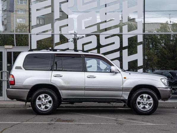 Toyota Land Cruiser 100 Series Рестайлинг 2 с пробегом 2006 года, цена 2 400 000 рублей, 548679 км, внедорожник, Автокод Объявления