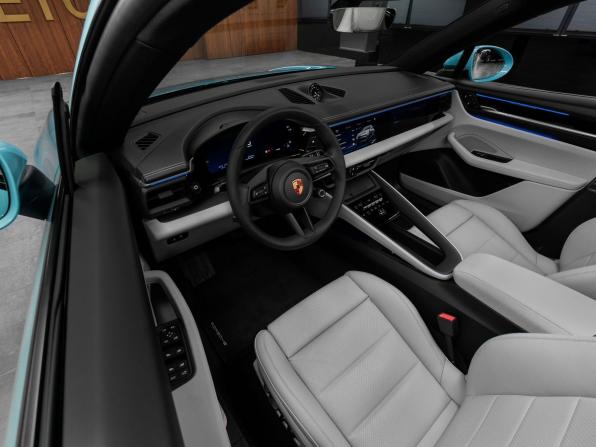 Porsche Macan II с пробегом 2025 года, цена 14 900 000 рублей, 49 км, внедорожник, Автокод Объявления