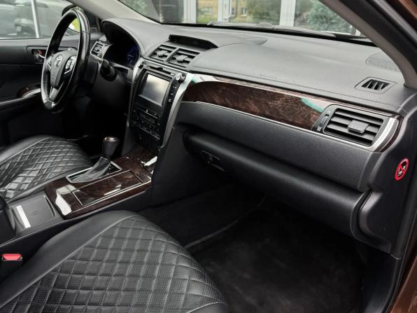 Toyota Camry VII (XV50) Рестайлинг 2 с пробегом 2018 года, цена 2 225 000 рублей, 139495 км, седан, Автокод Объявления