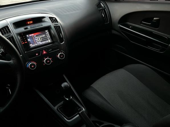 Kia Ceed I Рестайлинг с пробегом 2011 года, цена 590 000 рублей, 345648 км, хэтчбек, Автокод Объявления