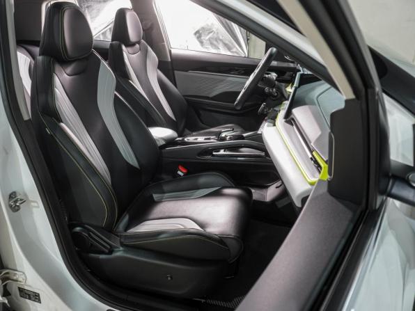 Geely Coolray I Рестайлинг с пробегом 2024 года, цена 1 999 000 рублей, 52078 км, внедорожник, Автокод Объявления