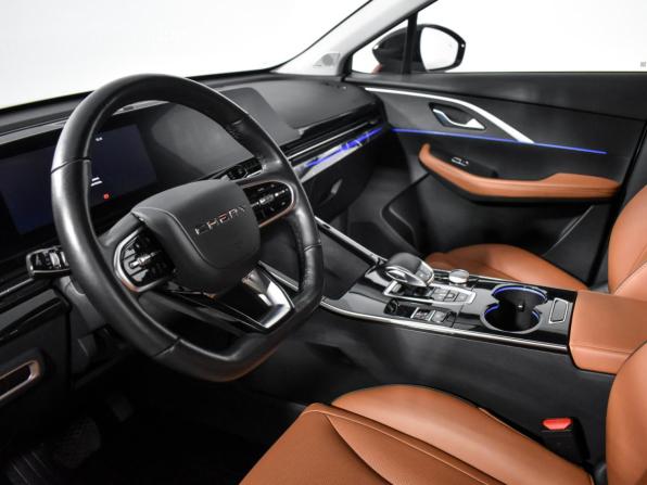 Omoda C5 I с пробегом 2023 года, цена 1 999 000 рублей, 32123 км, внедорожник, Автокод Объявления