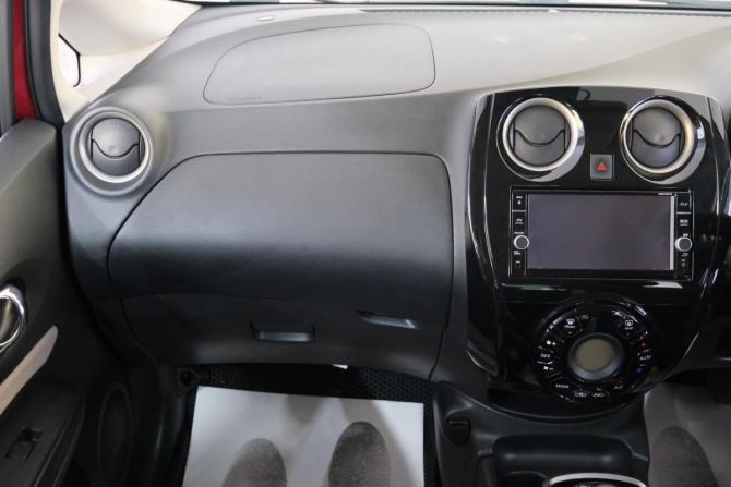 Nissan Note II Рестайлинг с пробегом 2018 года, цена 1 489 000 рублей, 46000 км, хэтчбек, Автокод Объявления