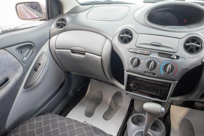 Toyota Vitz I (P10) с пробегом 2000 года, цена 399 000 рублей, 300000 км, хэтчбек, Автокод Объявления