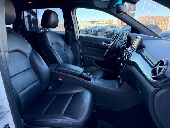 Mercedes-Benz B-Класс II (W246) с пробегом 2013 года, цена 845 000 рублей, 221570 км, хэтчбек, Автокод Объявления