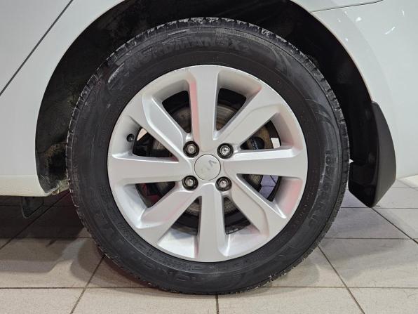 Kia Rio III Рестайлинг с пробегом 2016 года, цена 1 350 000 рублей, 68568 км, седан, Автокод Объявления