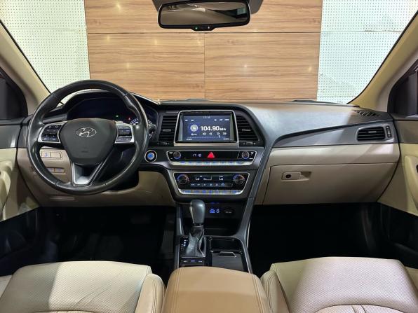 Hyundai Sonata VII (LF) Рестайлинг с пробегом 2017 года, цена 1 890 000 рублей, 160082 км, седан, Автокод Объявления