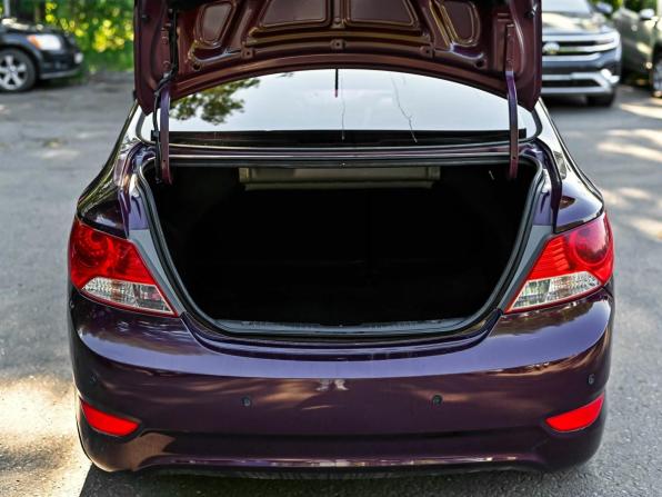 Hyundai Solaris I с пробегом 2013 года, цена 690 000 рублей, 214578 км, седан, Автокод Объявления