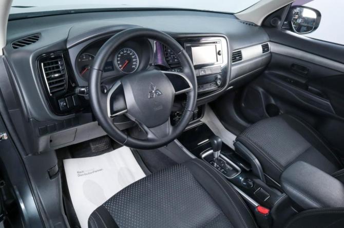 Mitsubishi Outlander III Рестайлинг 2 с пробегом 2018 года, цена 1 679 000 рублей, 184000 км, внедорожник, Автокод Объявления