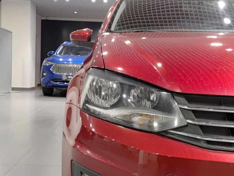 Volkswagen Polo V Рестайлинг Казань  - изображение 21