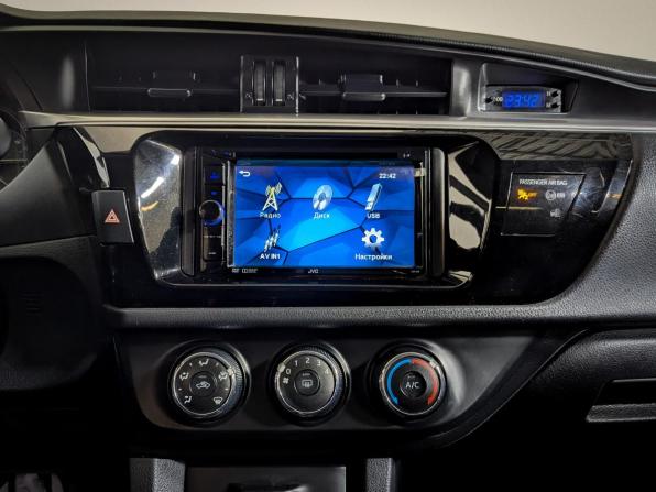 Toyota Corolla XI (E160 E170 E180) с пробегом 2015 года, цена 1 065 000 рублей, 262000 км, седан, Автокод Объявления