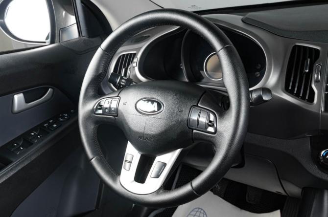 Kia Sportage III с пробегом 2013 года, цена 1 409 000 рублей, 198000 км, внедорожник, Автокод Объявления