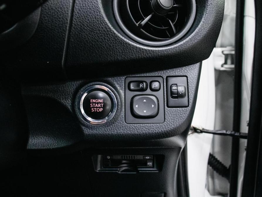 Toyota Vitz III (XP130) Рестайлинг Красноярск  - изображение 17