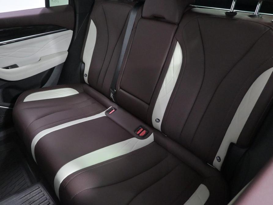 Geely Monjaro I Москва  - изображение 19
