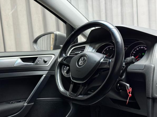 Volkswagen Golf VII с пробегом 2014 года, цена 999 000 рублей, 260400 км, хэтчбек, Автокод Объявления