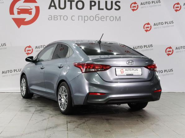Hyundai Solaris II с пробегом 2018 года, цена 1 080 000 рублей, 133000 км, седан, Автокод Объявления