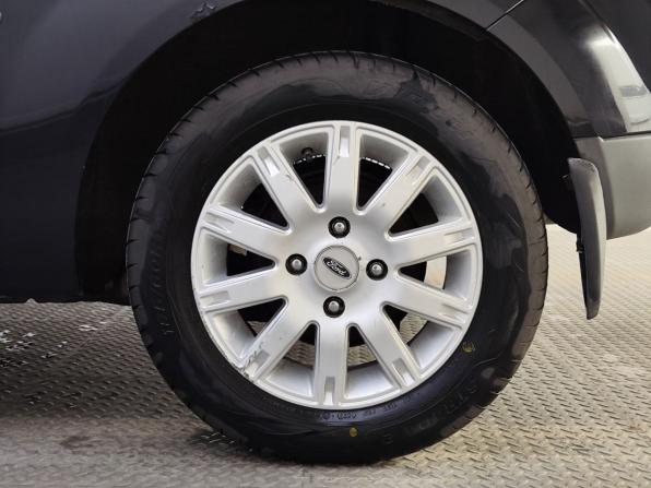 Ford Fiesta Mk5 с пробегом 2007 года, цена 450 000 рублей, 136373 км, хэтчбек, Автокод Объявления