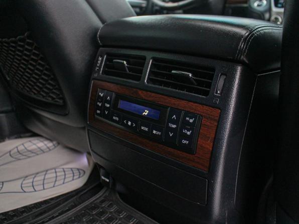 Toyota Land Cruiser 200 Series Рестайлинг 2 с пробегом 2018 года, цена 4 200 000 рублей, 413500 км, внедорожник, Автокод Объявления