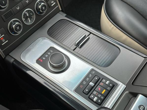 Land Rover Range Rover III Рестайлинг 2 с пробегом 2011 года, цена 1 500 000 рублей, 350000 км, внедорожник, Автокод Объявления