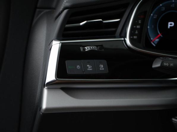 Audi Q8 I (4M) с пробегом 2023 года, цена 10 176 046 рублей, 30 км, внедорожник, Автокод Объявления