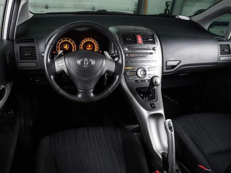 Toyota Auris I Воронеж  - изображение 6