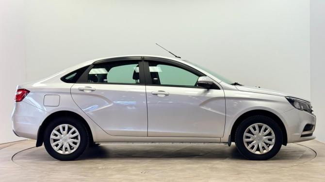 Lada (ВАЗ) Vesta I с пробегом 2021 года, цена 1 010 000 рублей, 77363 км, седан, Автокод Объявления