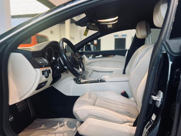 Mercedes-Benz CLS II (C218) Рестайлинг с пробегом 2016 года, цена 2 350 000 рублей, 212500 км, седан, Автокод Объявления