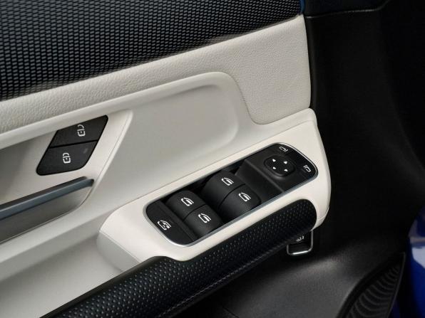 Mercedes-Benz GLB I (X247) с пробегом 2020 года, цена 3 190 000 рублей, 101278 км, внедорожник, Автокод Объявления