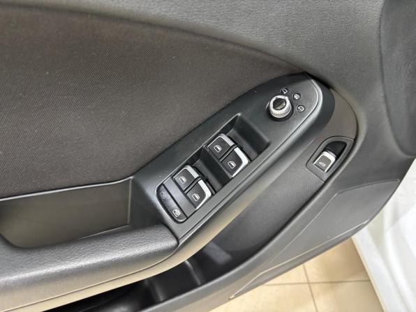 Audi A4 IV (B8) Рестайлинг с пробегом 2014 года, цена 1 530 000 рублей, 172149 км, седан, Автокод Объявления