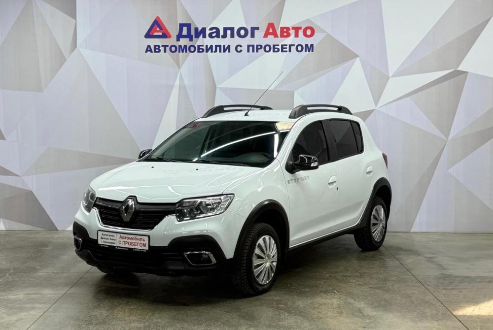 Renault Sandero II Рестайлинг Азнакаево  - изображение 1