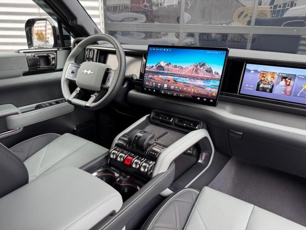 BYD FangChengBao Leopard 5 I с пробегом 2024 года, цена 5 490 000 рублей, 24461 км, внедорожник, Автокод Объявления