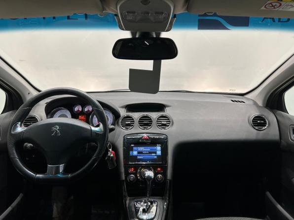 Peugeot 408 I Рестайлинг с пробегом 2018 года, цена 999 000 рублей, 100176 км, седан, Автокод Объявления