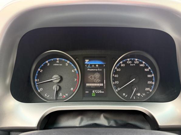 Toyota RAV4 IV (XA40) Рестайлинг с пробегом 2018 года, цена 2 349 999 рублей, 85000 км, внедорожник, Автокод Объявления