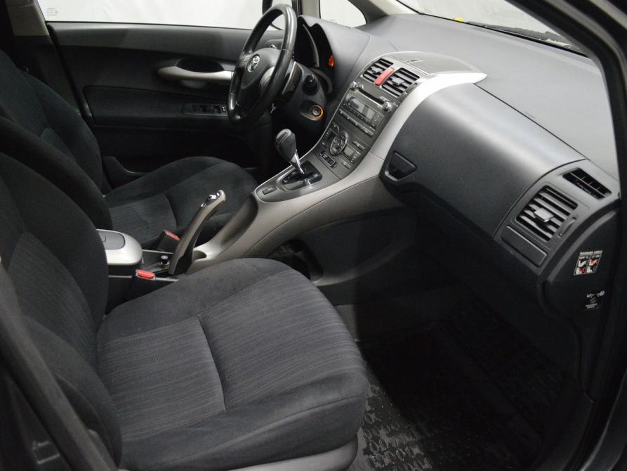 Toyota Auris I Санкт-Петербург  - изображение 11
