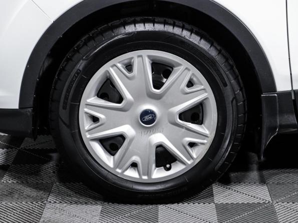 Ford Kuga II с пробегом 2015 года, цена 1 699 000 рублей, 98761 км, внедорожник, Автокод Объявления