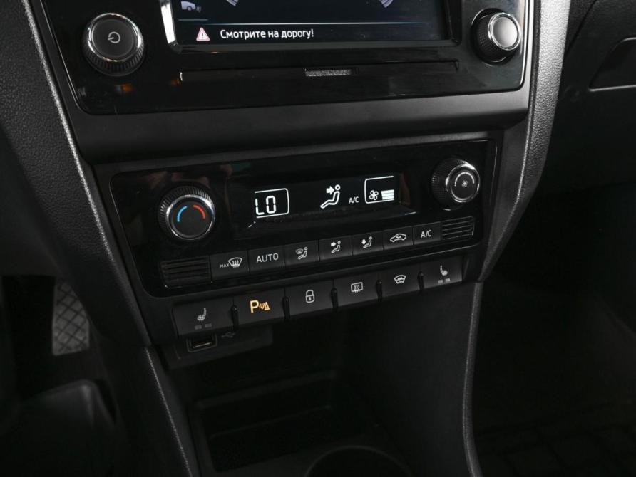 Skoda Rapid I Рестайлинг Ростов-на-Дону  - изображение 15