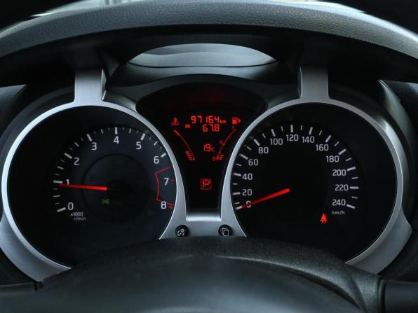 Nissan Juke I с пробегом 2013 года, цена 1 110 000 рублей, 97164 км, внедорожник, Автокод Объявления