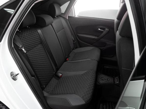 Volkswagen Polo V Рестайлинг с пробегом 2018 года, цена 1 364 000 рублей, 119310 км, седан, Автокод Объявления