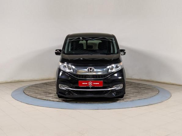 Honda Stepwgn V с пробегом 2016 года, цена 1 974 900 рублей, 135000 км, минивэн, Автокод Объявления