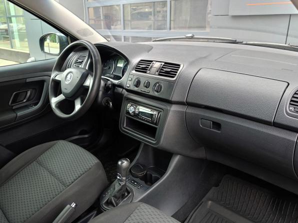 Skoda Fabia II Рестайлинг с пробегом 2013 года, цена 855 000 рублей, 107665 км, хэтчбек, Автокод Объявления